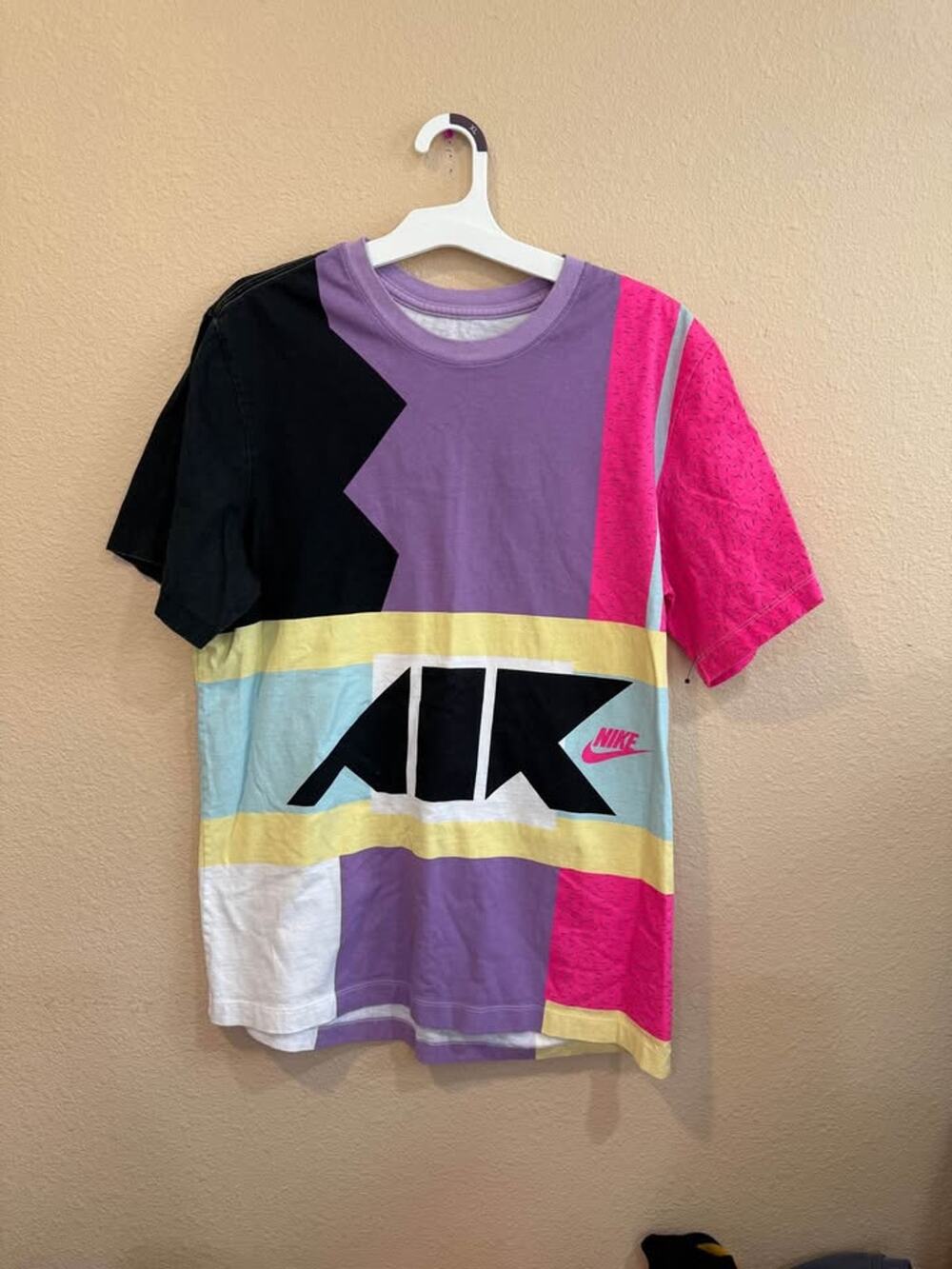 Nike Air Colorblock T-Shirt-Medium